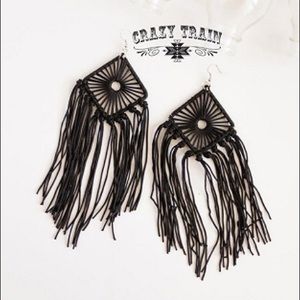 NEW CRAZY TRAIN BLACK - DAY DREAMER EARRINGS